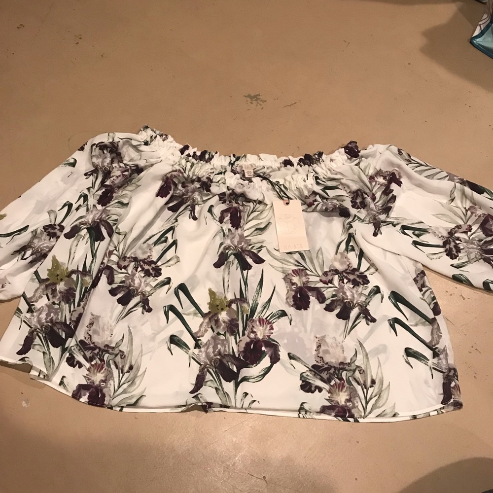 NWT Lila Rose Blouse